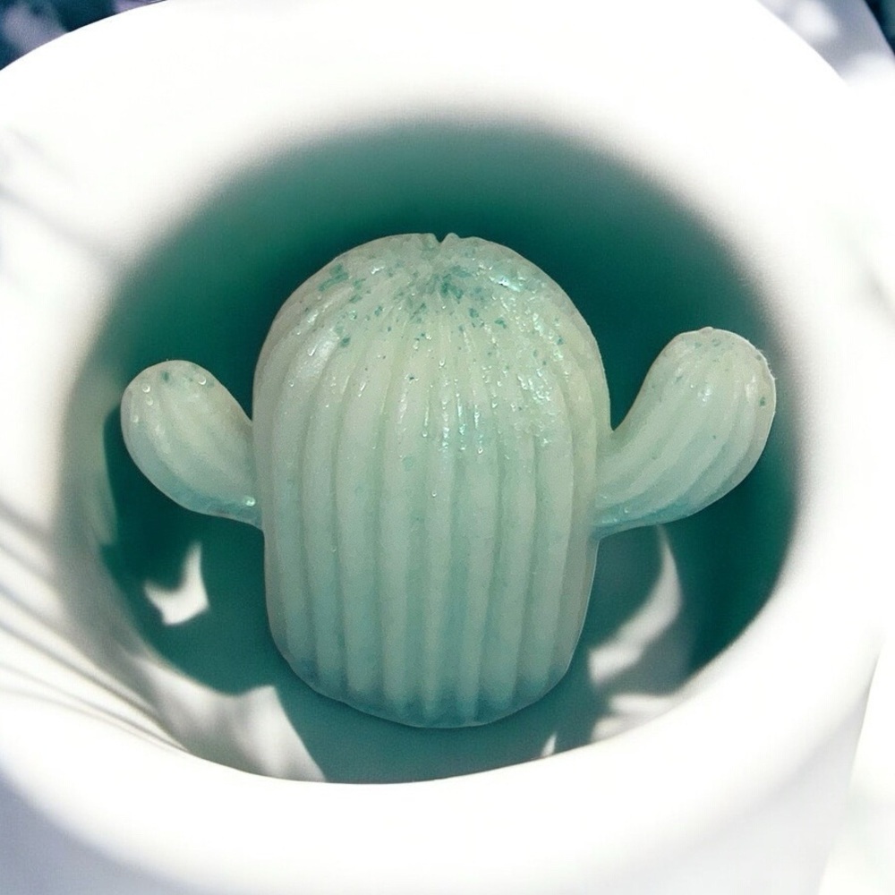 Strawberry soap handmade Green Cactus 2x2in 4oz